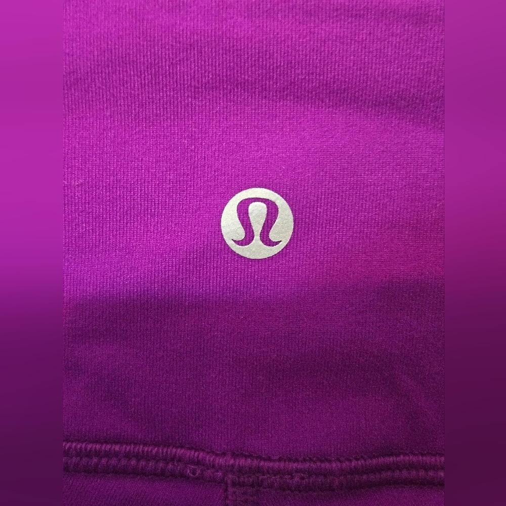 Lululemon Athletica Vibrant Purple Cropped Leggings Size 4 - Picture 3 of 4